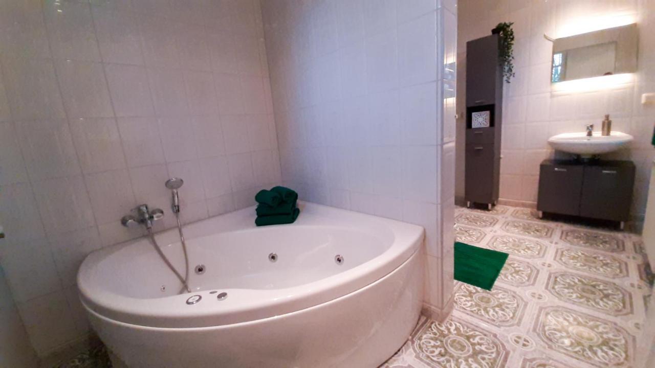 Ferienwohnung Pasewalk, 110 Qm Mit Geschirrspueler Papendorf  외부 사진